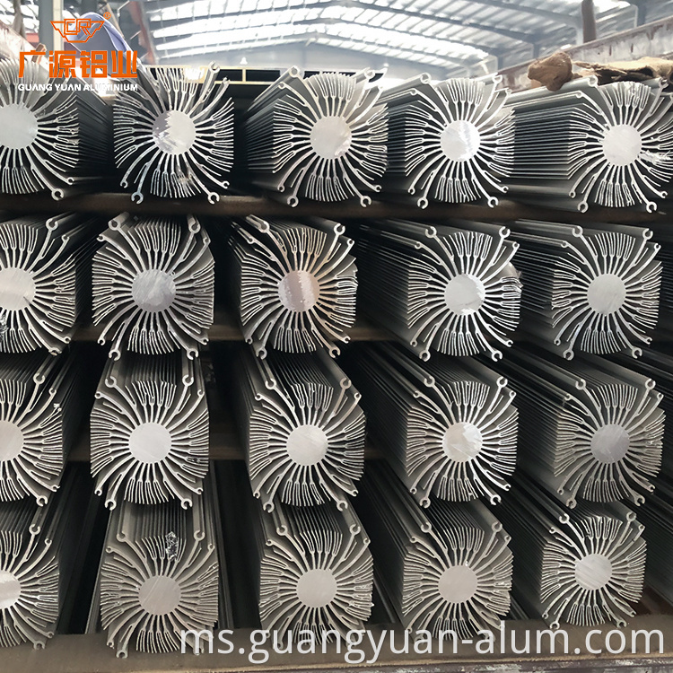 Guangyuan aluminium co., Ltd aluminium penyemperitan haba tenggelam aluminium aluminium profil extruded heatsink aluminium guangyuan aluminum co., ltd Aluminum Extrusion Heat Sink Aluminum Extruded Profile Heatsink Aluminum